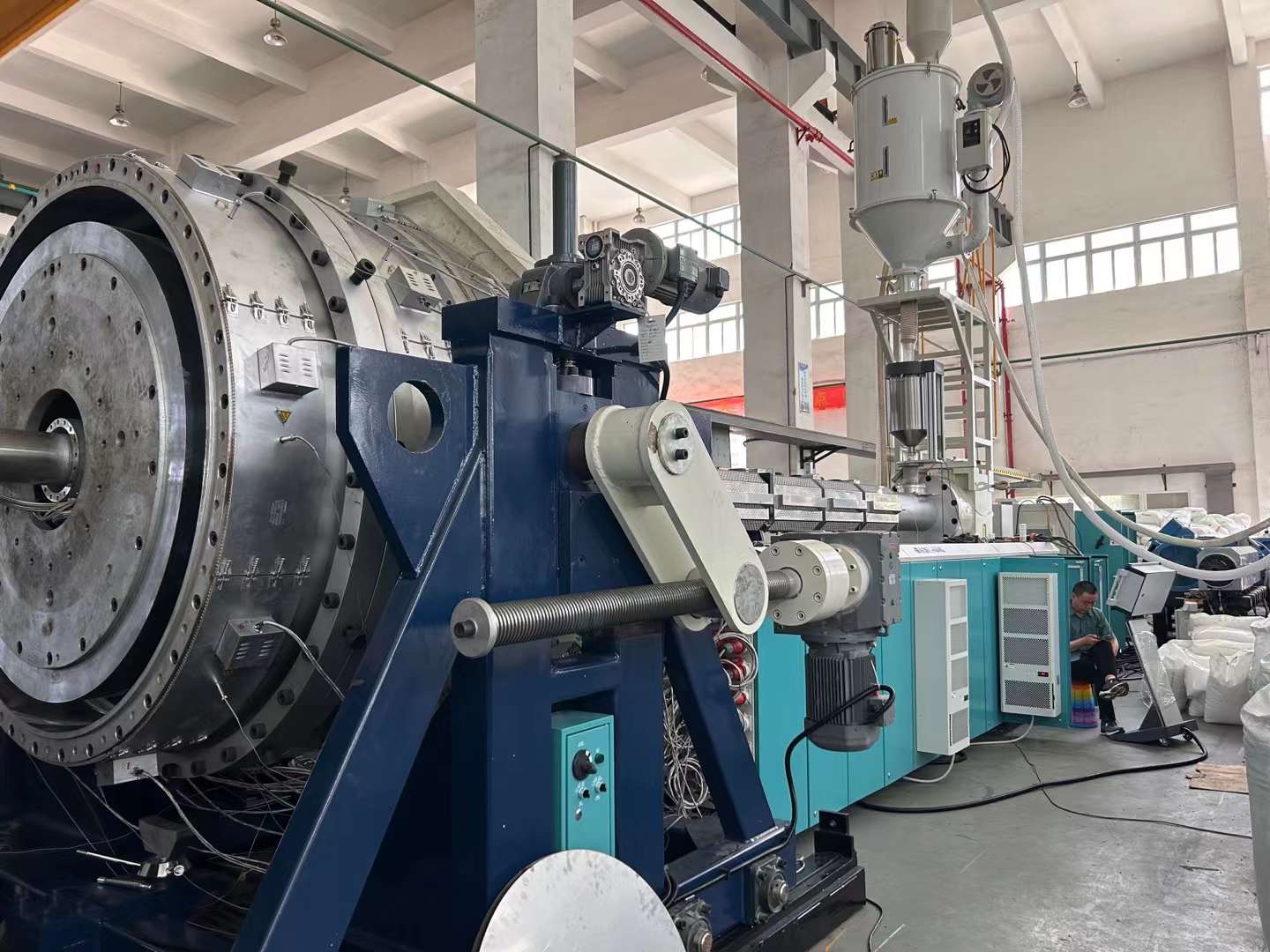 Введение в обслуживание экструзионной головки