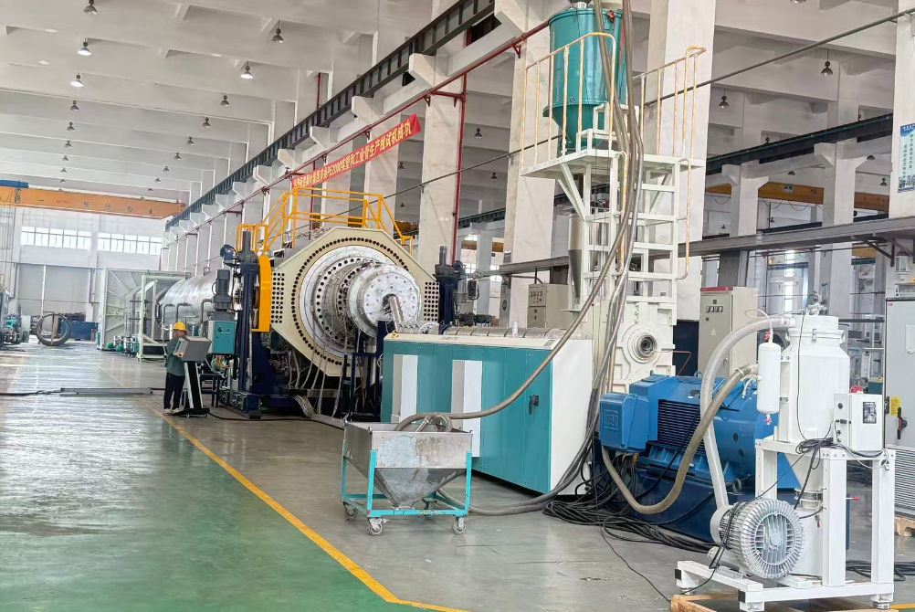 Ключевые моменты пускового оборудования и технологии производства ПЭ труб большого диаметра свыше 2000 мм.