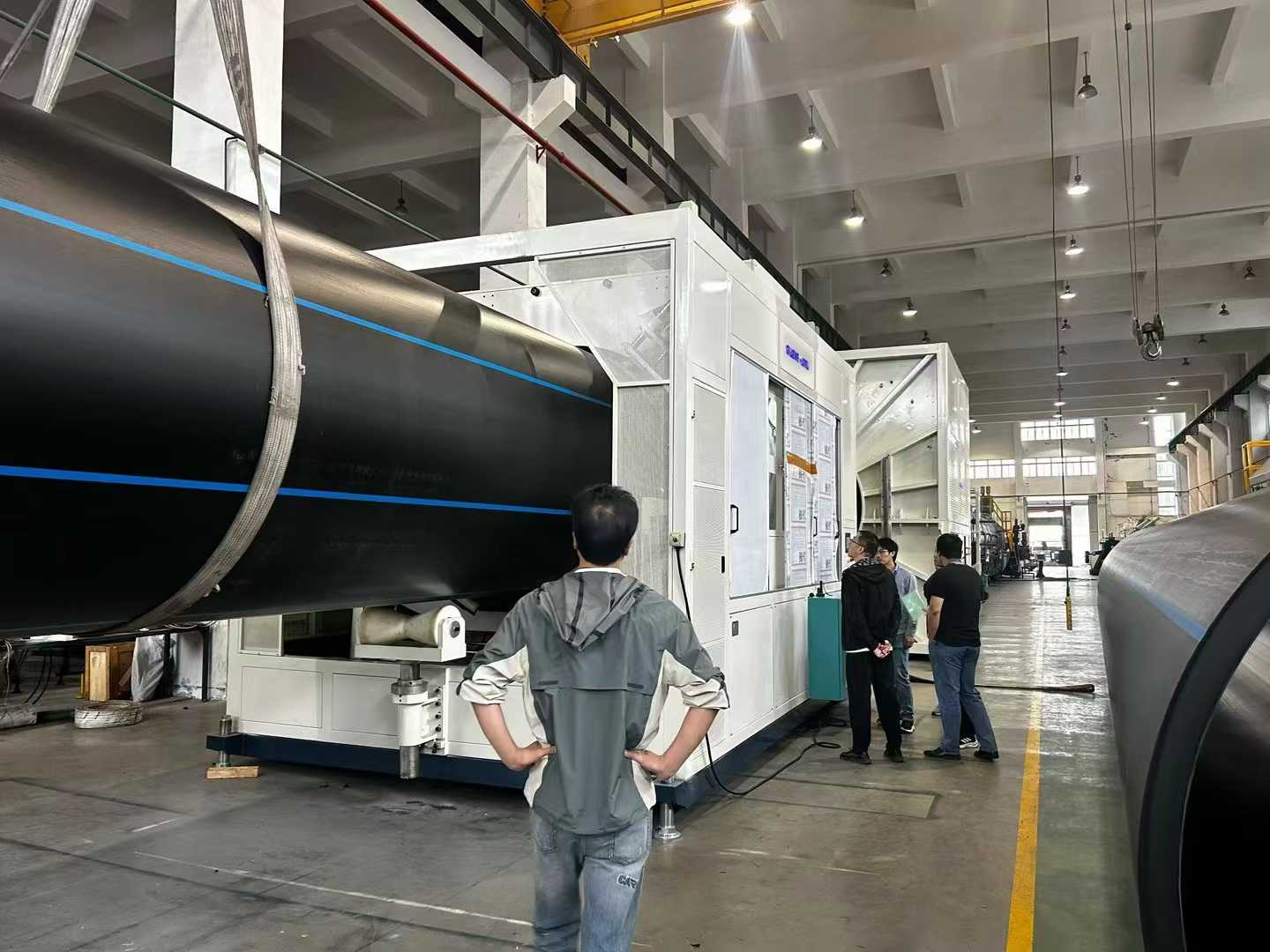 Ключевые моменты пускового оборудования и технологии производства ПЭ труб большого диаметра свыше 2000 мм.